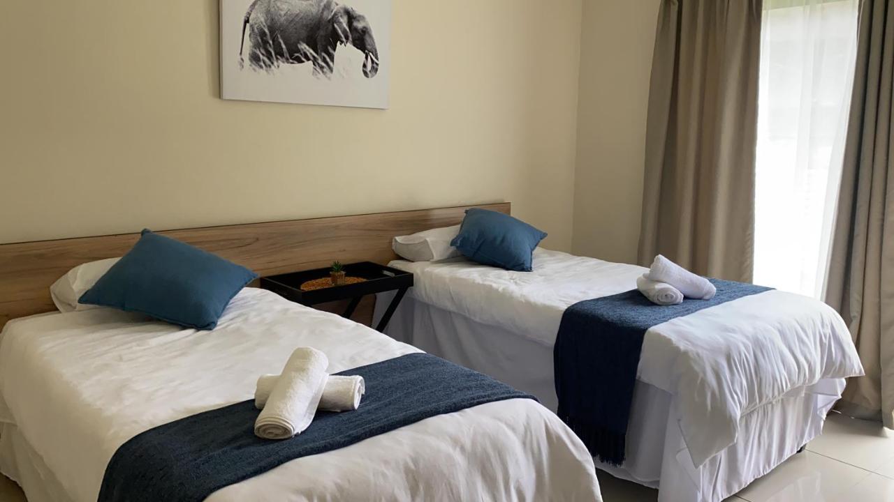 Impongo Royal Lodge Richardsbaai Buitenkant foto