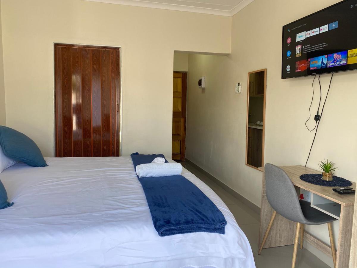 Impongo Royal Lodge Richardsbaai Buitenkant foto