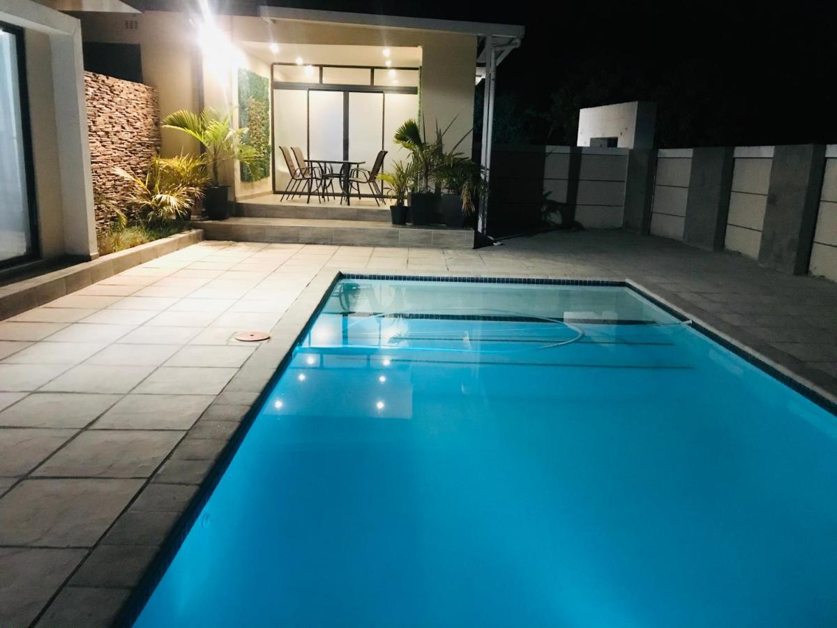 Impongo Royal Lodge Richardsbaai Buitenkant foto